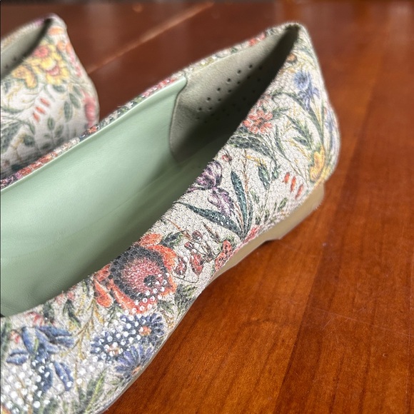 SAS women’s size 7W Floral Ballet Slip On Flats Spring Summer Italian Casual - Picture 3 of 6